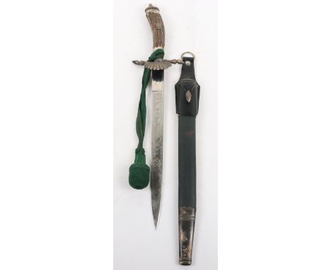 Third Reich Hunting Association Cutlass / Dagger, with imitation stag horn grip. Third Reich Hunting Association emblem fitte