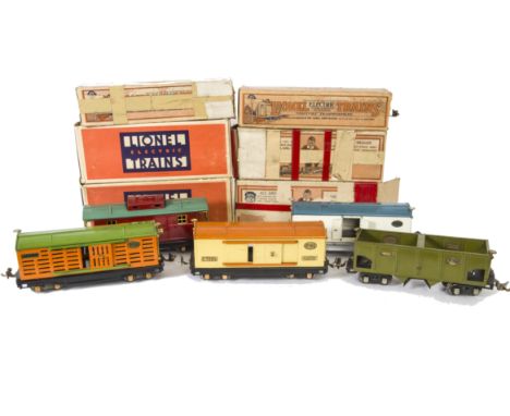 ANNOUNCE contains freight stock ONLY, not a locomotive and tender.Vintage Lionel O Gauge 3-rail 260E Locomotive Tender and Fr