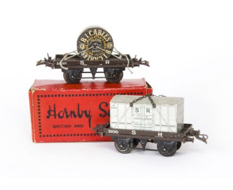 Hornby O Gauge Southern Railway Freight Stock, comprising red Hopper Wagon (T3 base, gold SR lettering) in original box, G-VG