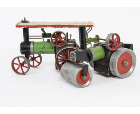 Mamod Live Steam Spirit-Fired Road Engines, comprising a very early reversible TE1 traction engine, and a non-reversing SR1 S