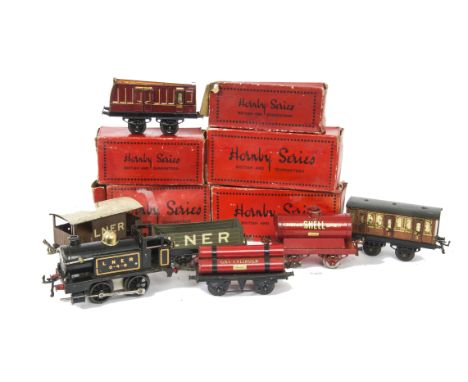 Hornby O Gauge Clockwork No 1 Tank Locomotive and Rolling Stock, the Locomotive as LNER '0-4-0' in black, P-F, spring broken 