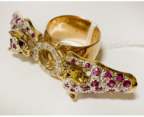 14CT GOLD DIAMOND &amp; RUBY LEOPARD RING 14.9 GRAMS APPROX