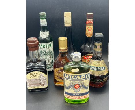 A selection of liqueur to include vintage bottle of Ricard 