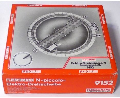 Fleischmann N Gauge 9152 Electrically operated Turntable, in original box VG, lacks instructions, box G 