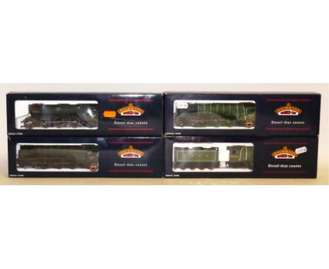 Bachmann OO Gauge London/North Eastern Steam Locomotives and Tenders, comprising 'A4' class no 4482 'Golden Eagle' in LNER gr