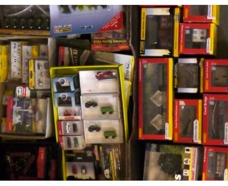 Hornby Fleischmann and other makers N Gauge Locomotives Rolling Stock and Accessories, including unboxed Fleischmann DB black