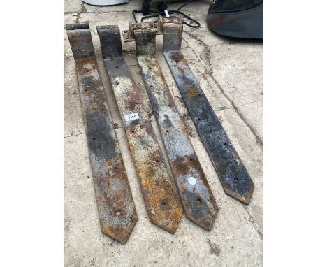 FOUR LARGE VINTAGE IRON DOOR HINGES 