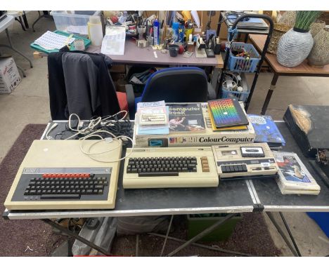 AN ASSORTMENT OF RETRO ITEMS TO INCLUDE A VIC-20 COLOUR COMPUTER, AN ACORN DATA RECORDER AND A MICROCOMPUTER SYSTEM ETC 