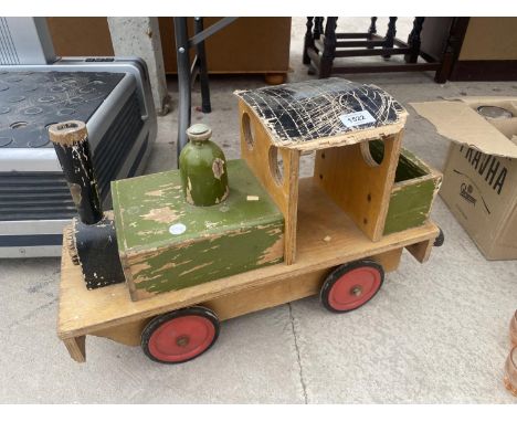 A VINTAGE WOODEN TOY TRAIN 
