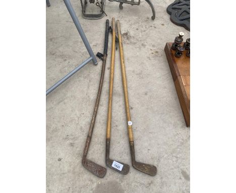 THREE VINTAGE GOLF CLUBS 