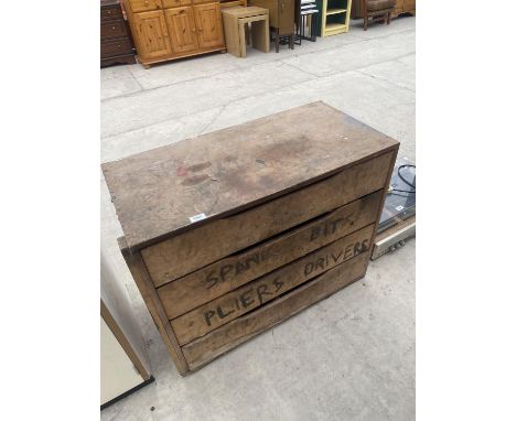 A VINTAGE FOUR DRAWER WORKSHOP STORAGE UNIT 
