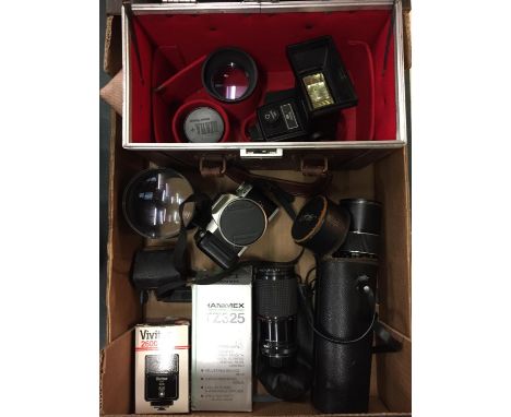 A SELECTION OF CAMERA EQUIPEMENT TO INCLUDE PENTAX , VIVITAR AND HANNIMEX LENSES 