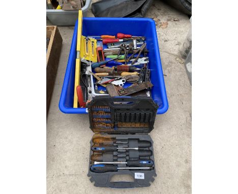 AN ASSORTMENT OF HAND TOOLS TO INCLUDE PLIERS, RASPS AND SCREW DRIVERS ETC 