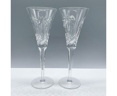 Beautiful clear crystal presenting the Palm Tree cut pattern that reflect light beautifully. Waterford acid mark. Issued: 20t