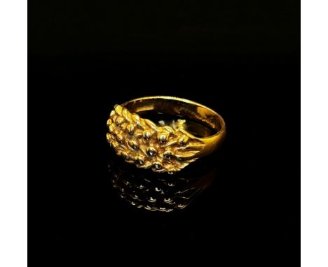 Vintage 9ct keeper ring, size R, 4.5g 