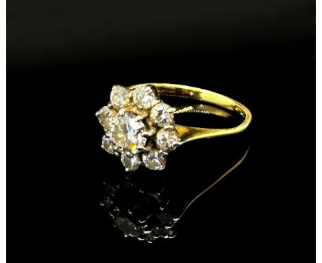 18ct diamond cluster ring, centre stone 0.50ct approx, size L/M, 3g 