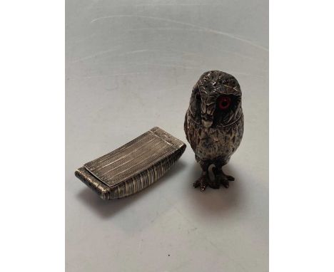A Georgian silver snuff box, together with a Victorian silver novelty pepperette in the form of an owl, mark of Richards &amp