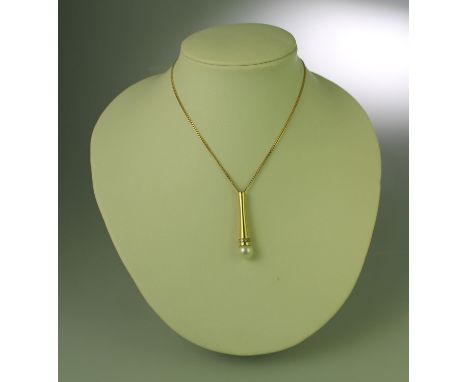 18CT GOLD PEARL AND DIAMOND DROP PENDANT. :ength 20/5" (52cm) approx. Weight 6.6g approx. (B.P. 21% + VAT) Stamped 750 to cla