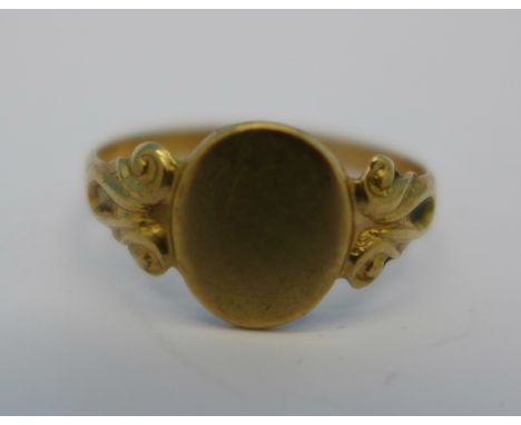 A 9ct gold ring, 1.7g, Q