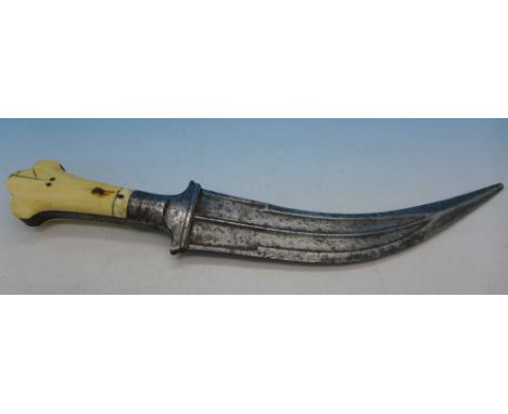 A 19th Century Indian 'tiger tooth' dagger, no scabbard