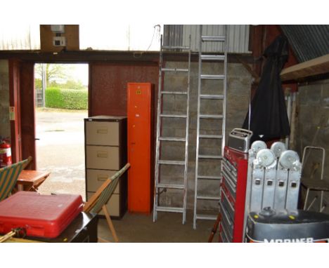An aluminium extending ladder 
