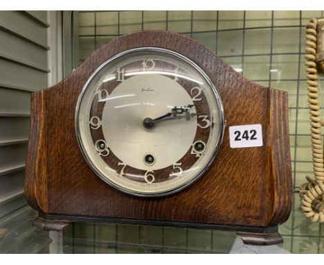 OAK BENTIMA CHIMING MANTEL CLOCK