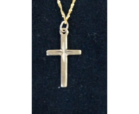 9ct Gold cross pendant &amp; chain 