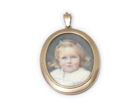 A portrait miniature locket, sponsor WG, marked 9ct, length 40mm, gross weight 6.3g.