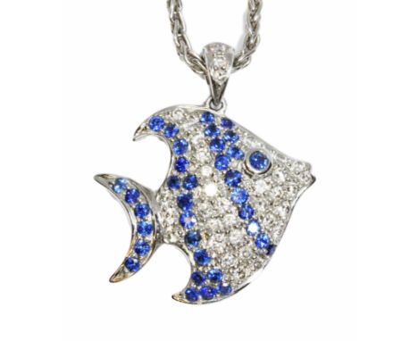 AN 18CT WHITE GOLD PAVE SET DIAMOND AND SAPPHIRE MOORISH IDOL PENDANT, realistically modelled as the Indo-Pacific tropical re