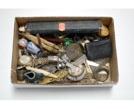 A box of miscellaneous items to include yellow metal spectacles, book mark, trinket jar, cut throat razor etc