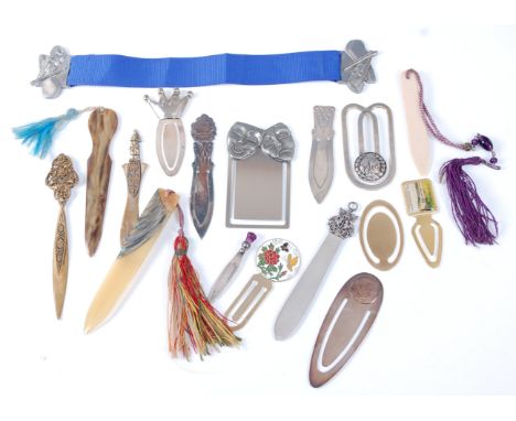 A George V silver bookmark, having oval shaped stem, the terminal in the form of a facet cut amethyst, maker Adie &amp; Lovek