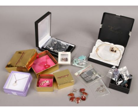 A quantity of silver and costume jewellery including stone set bracelet, pendants on chains, boxed Butler &amp; Wilson etc.