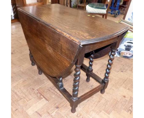 Early 20th century oak gate-leg table. Condition report: see terms and conditions