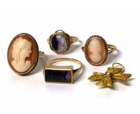 18ct gold filigree Maltese cross, 9ct gold Blue John ring, 9ct gold cameo rings. Condition report: see terms and conditions