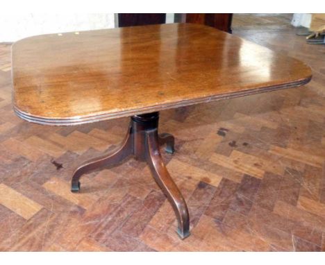 George III mahogany tripod table Condition report: see terms and conditions