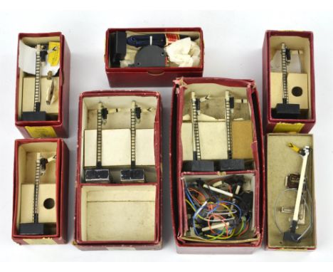A large quantity of Trix Twin Railway accessories including ; 723 Lighted Signal Manual, 736 Remote Control Signal, 732 Remot