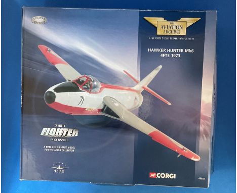 Corgi Models. Jet fighter Power. Hawker Hunter MK6 4FTS 1973 limited edition, die cast model. 1:72 Scale. Mint condition, uno