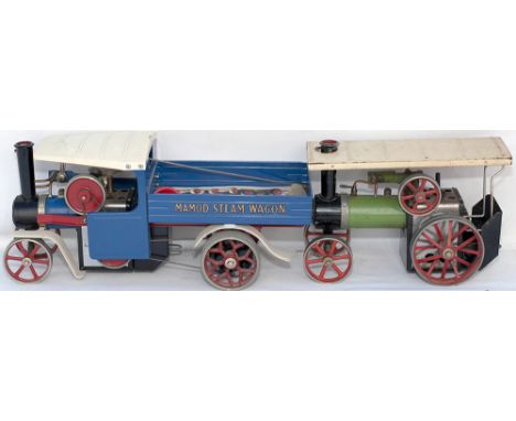 Mamod live steam model of a steam wagon, in good boxed used condition, complete with instructions. Together with a Mamod live