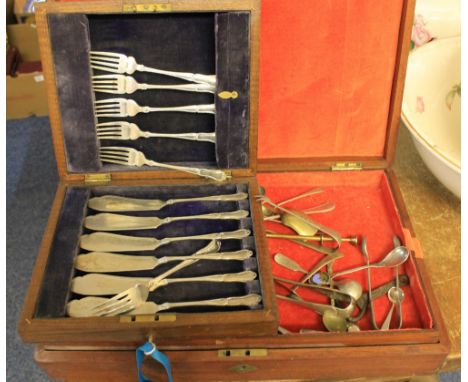 Mahogany cased cutlery box with associate loose plated cutlery together with an oak cased fish knife and fork set. (2)