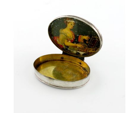 λAn early 18th century silver and mother-of-pearl snuff box, maker's mark of E.K, circa 1720-40, oval form, the hinged cover 