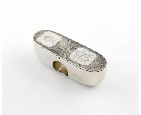 A Victorian silver double snuff box, by Aldewinckle and Slater, London 1885, oblong form, the two hinged covers with engraved