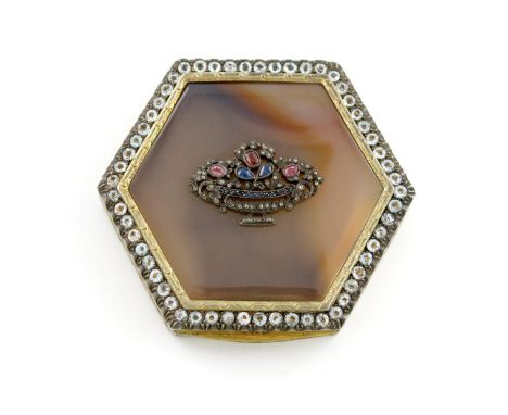 A continental silver-gilt gem-set snuff box, probably Italian, circa 1920, hexagonal form, the hinged cover set with an agate