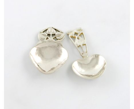 By A.E. Jones, two modern copies of Arts and Crafts silver caddy spoons, Birmingham 1988, shaped heart-shaped bowls, the hand