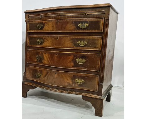 Reproduction mahogany serpentine-fronted bachelor's chest with moulded edge above brushing slide, four drawers, bracket feet,