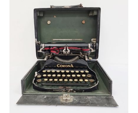 Corona vintage travelling typewriter