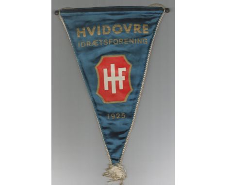 Football Vintage Hvidovre Idrætsforening (1925) pennant, more commonly known as Hvidovre IF is a Danish association football 