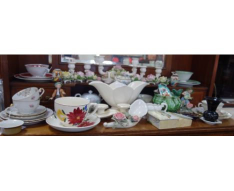 A FULHAM POTTERY MANTEL VASE and other ceramics