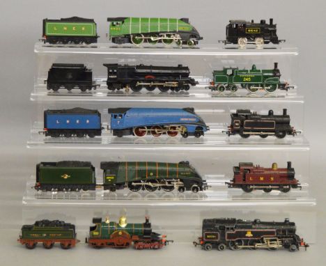 OO Gauge. 10 unboxed Steam Locomotives by Hornby, Tri-ang etc., some with Tenders, including&nbsp; 4-6-2 locomotives 'Sir Nig