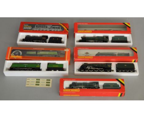 OO Gauge. 5 boxed Hornby Steam Locomotives including R.150 LNER 4-6-0 B12/3 Class, R.078 GWR 4-6-0 'King Edward I', R.350 Cla