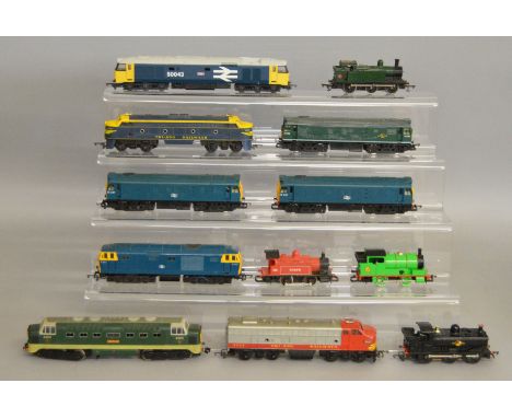 OO Gauge. 12 unboxed Locomotives by Hornby, Tri-ang and others, some with Tenders, including a Hornby Dublo Class 55 Deltic d